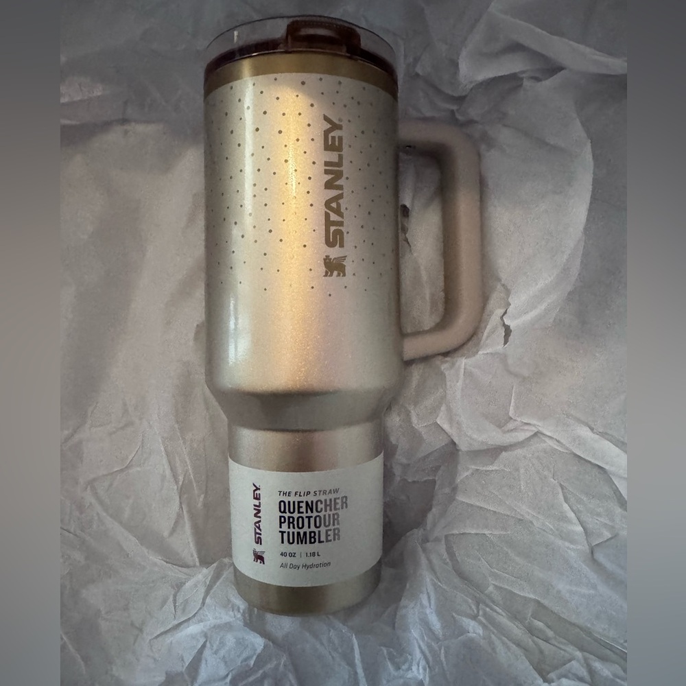 Stanley Cheers & Cheer Quencher ProTour Flip Straw Tumbler Prosecco Shimmer NWT
